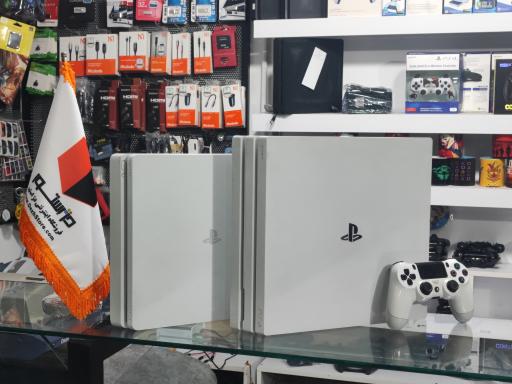 عکس دژ استور