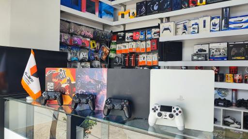 عکس دژ استور