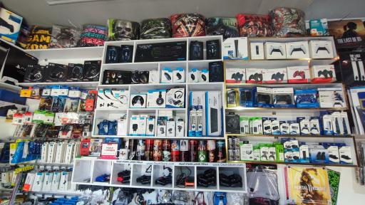 عکس دژ استور