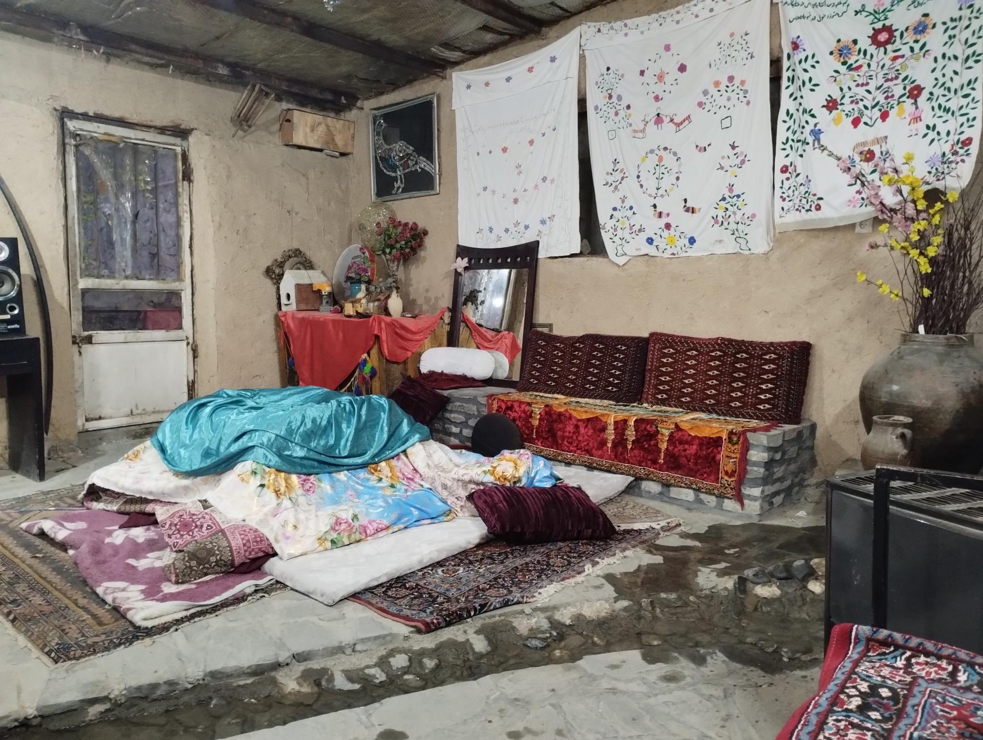 عکس آش کده بی بی زهرا