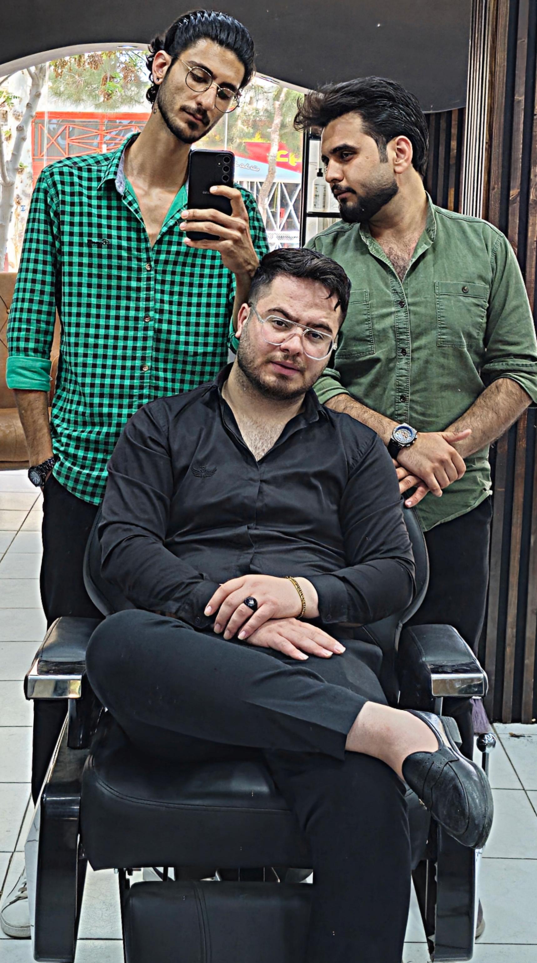 عکس آرایشگاه مردانه دایان