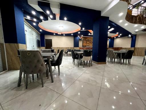 عکس کافه رستوران دارچین