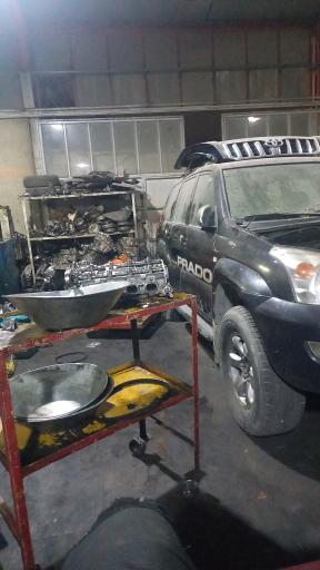 عکس تعمیرگاه تخصصی مزدا تاپ تیونینگ