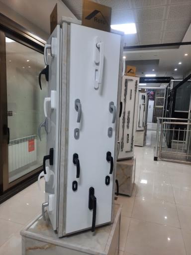 عکس گروه تولیدی بازرگانی نوین یراق