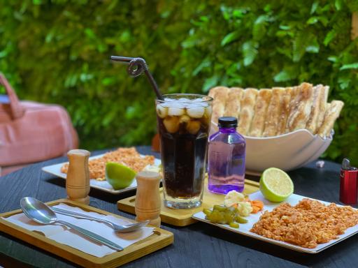 کافه تُ مهر ویلا