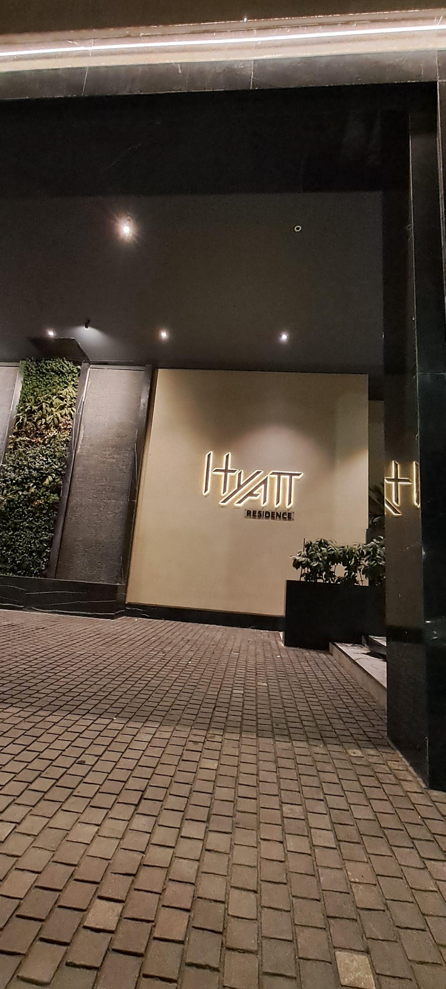 عکس مجتمع مسکونی حیات 