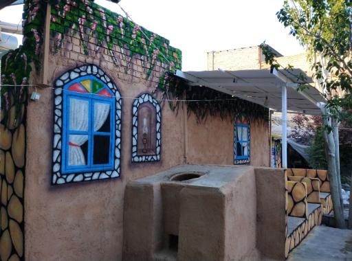 عکس گلاب گیری عمو عیسی 