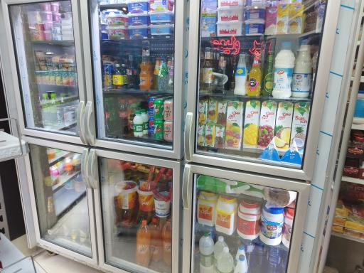 عکس سوپر مارکت ولیعصر 