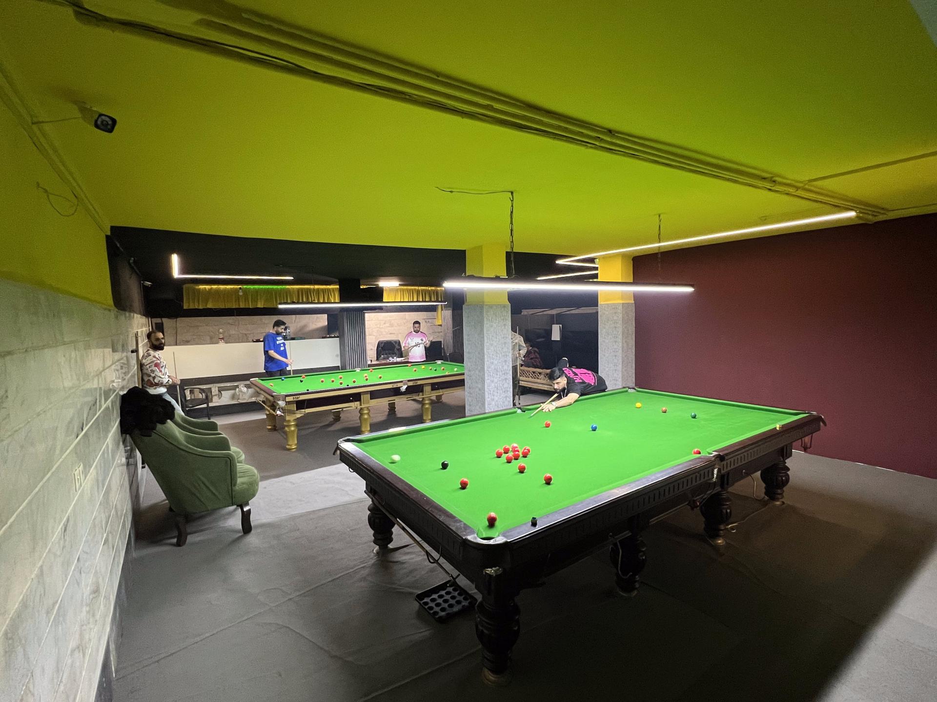 عکس باشگاه بیلیارد گیمنت