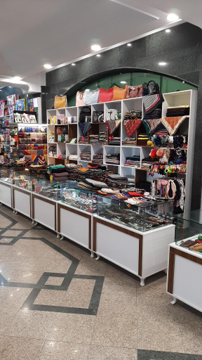 عکس شال و روسری ابریشم