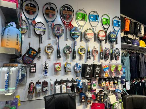 عکس فروشگاه ورزشی پارسیس