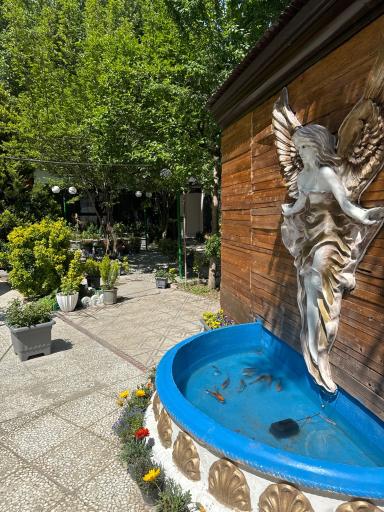 عکس باغ رستوران هیرمان