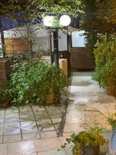 عکس باغ رستوران هیرمان