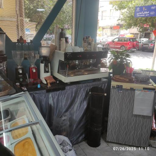 عکس کافه کاج 