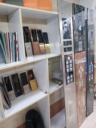 عکس آسانسور و بالابر متا