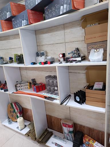 عکس آسانسور و بالابر متا