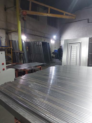 عکس صنایع فلزی رایکا درب