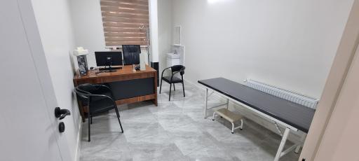 عکس ساختمان پزشکان سلامت