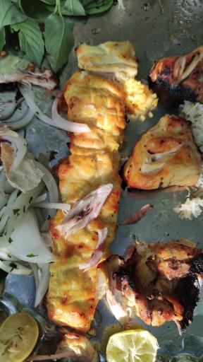 باغ رستوران سنتی شاندیز داریوش