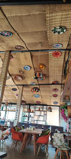 رستوران سبز گیلان - شعبه بوم گردی پیک لند