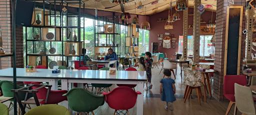 رستوران سبز گیلان - شعبه بوم گردی پیک لند