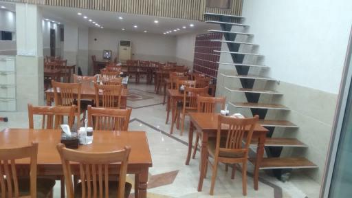 عکس کباب شیپوری شعبه ۷ نان مخصوص و پلو