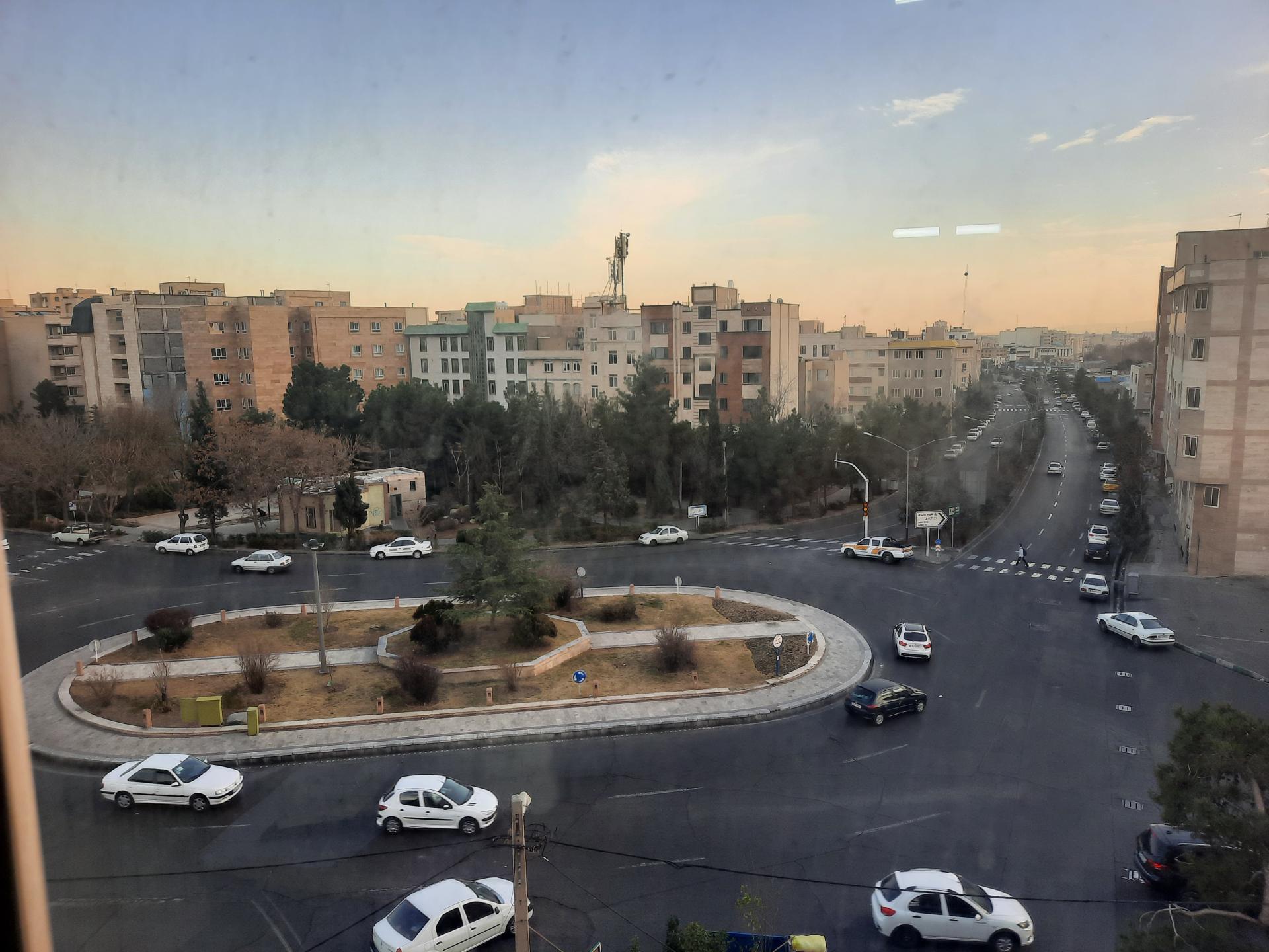 عکس میدان دکتر مجتهدی