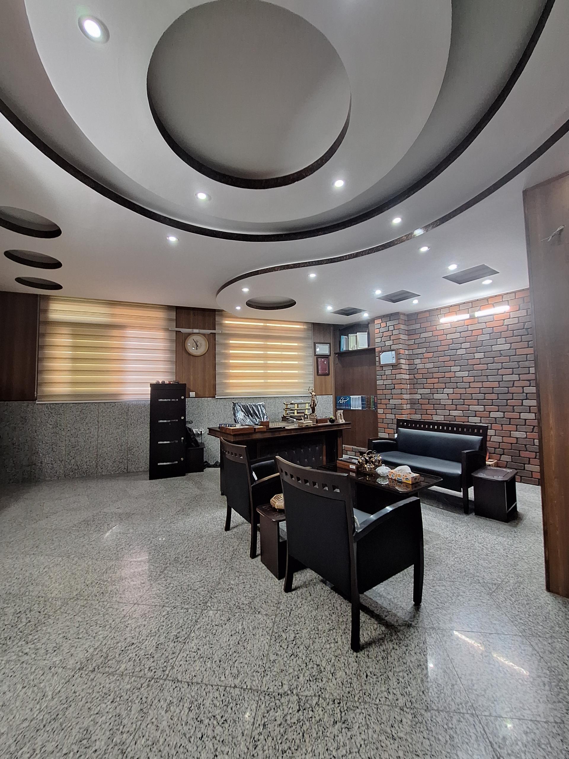 عکس دفتر وکالت احمدرضا ساعدی 