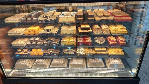 شیرینی فروشی نورا