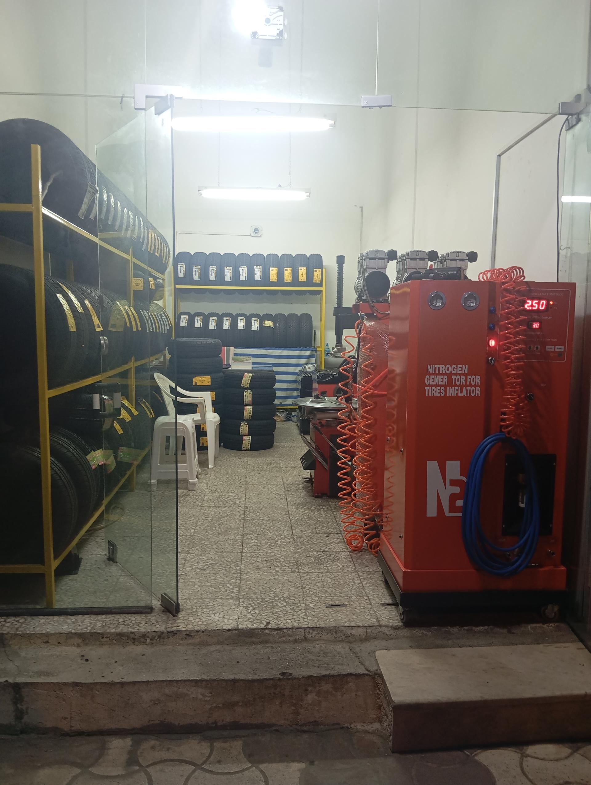 عکس فروشگاه و خدمات لاستیک کارن