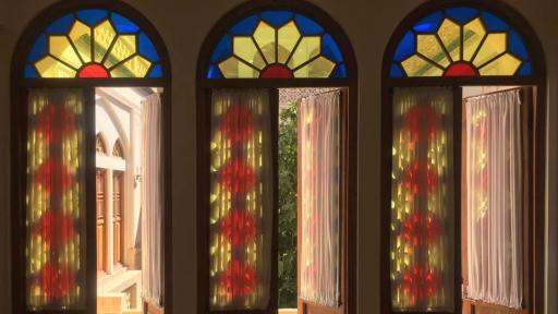 عکس سرای سنتی نه چم