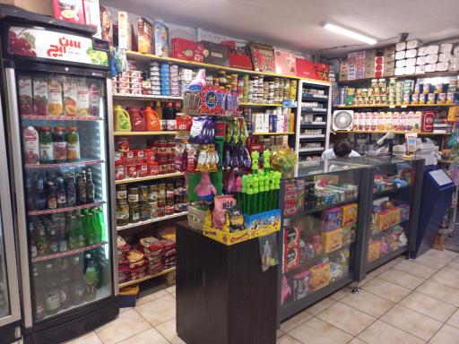 عکس سوپرمارکت یکتا یاران‌دریان