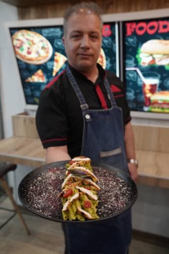 عکس فست فود آلما 