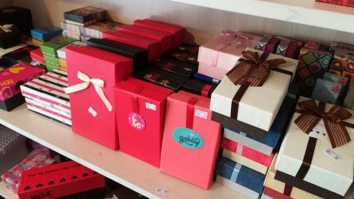 عکس کلبه رنگین کمان