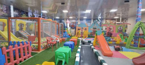 عکس شهر بازی وروجک