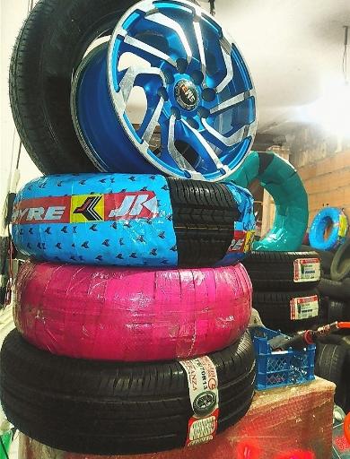 عکس آپاراتی و لاستیک فروشی سعید