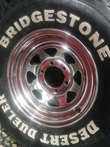 عکس آپاراتی و لاستیک فروشی سعید