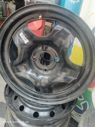 عکس آپاراتی و لاستیک فروشی سعید