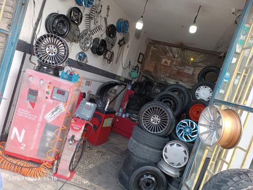 عکس آپاراتی و لاستیک فروشی سعید