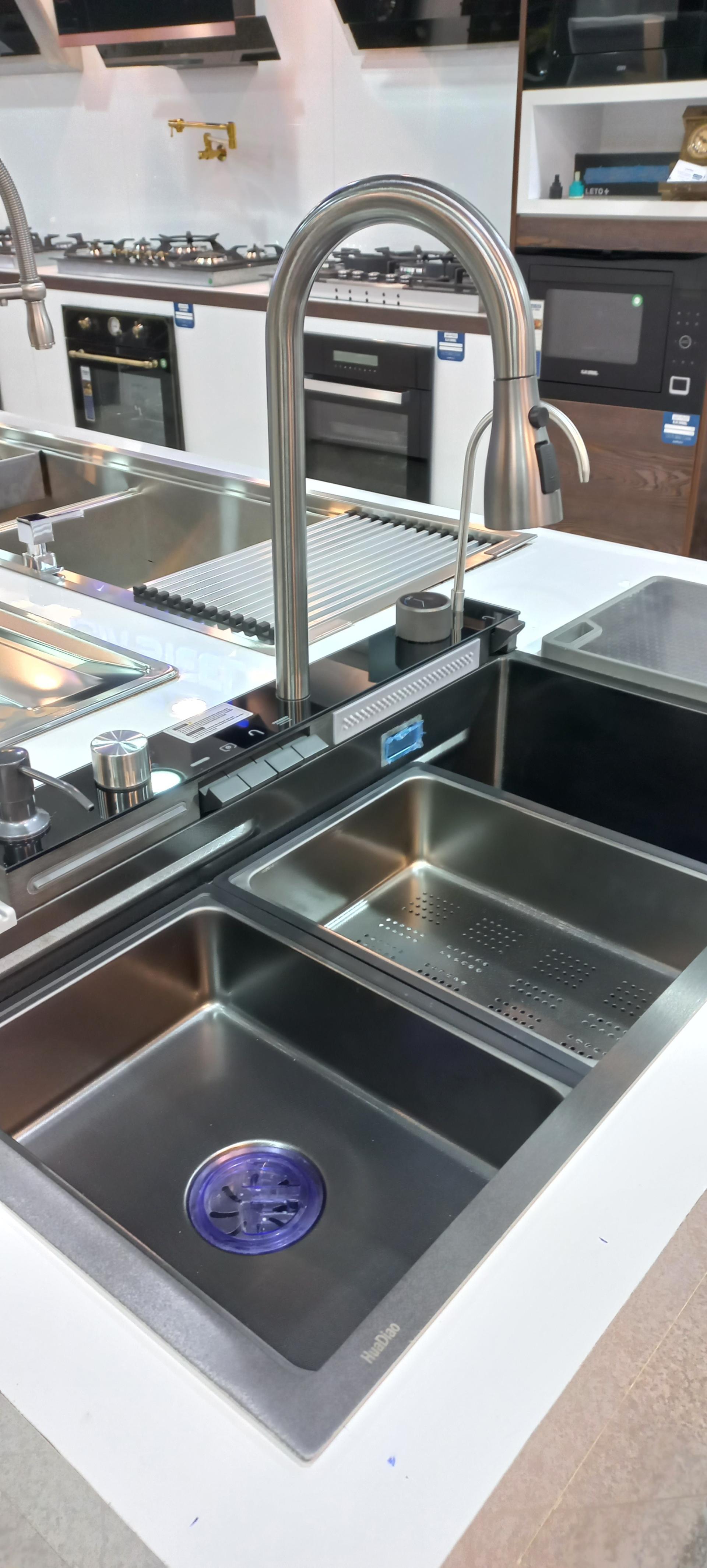 عکس فروشگاه قسمتی