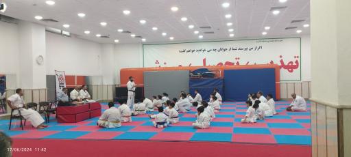 عکس مجموعه فرهنگی و ورزشی امام مهدی (عج)