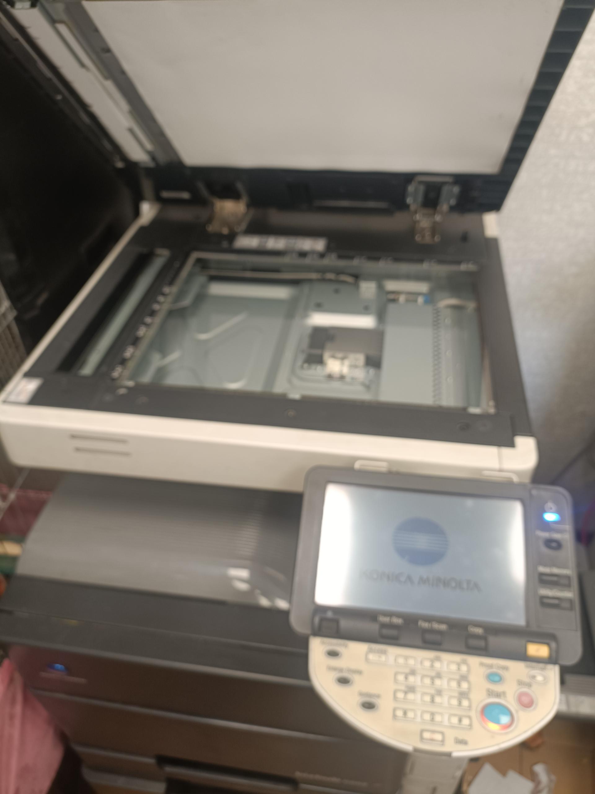 عکس چاپ و تحریر سادات  