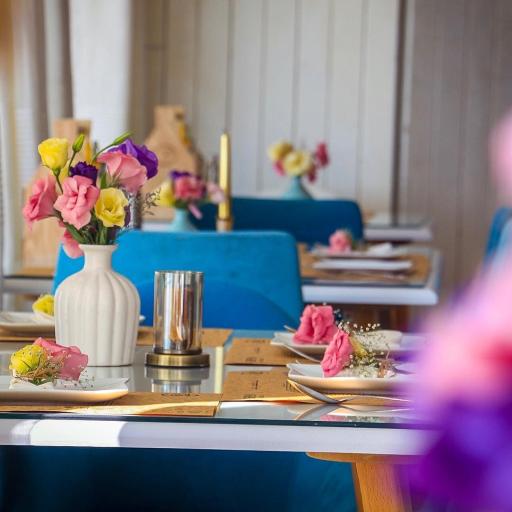 عکس کافه دلفین