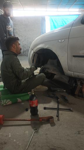 عکس  خدمات خودرویی سعید 