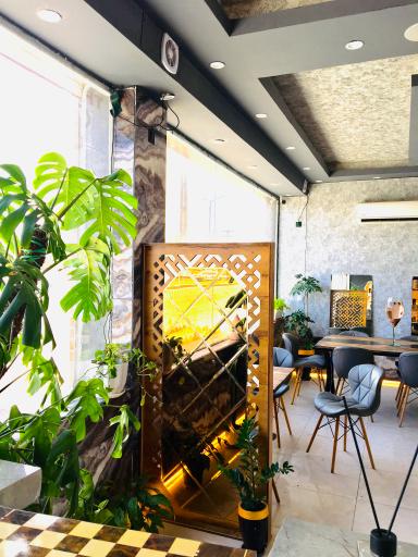 عکس کافی شاپ پیک شعبه 2