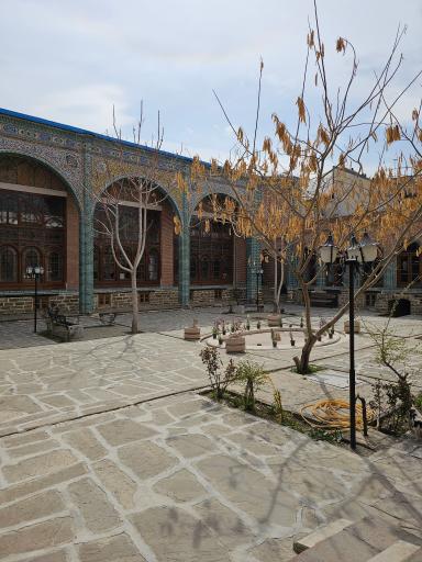 عکس مدرسه تاریخی هدایت