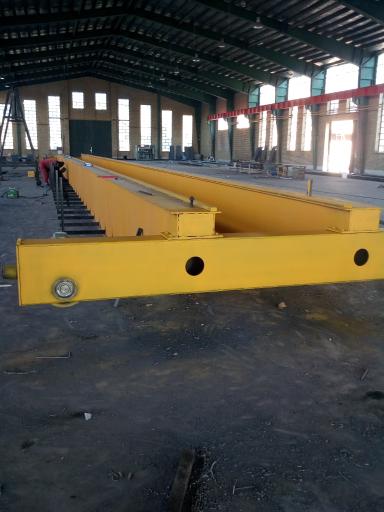 عکس کارگاه تولیدی و صنعتی براتی ساخت جرثقیل سقفی وسوله 