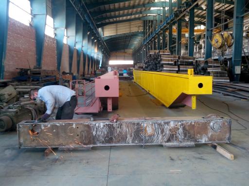 عکس کارگاه تولیدی و صنعتی براتی ساخت جرثقیل سقفی وسوله 