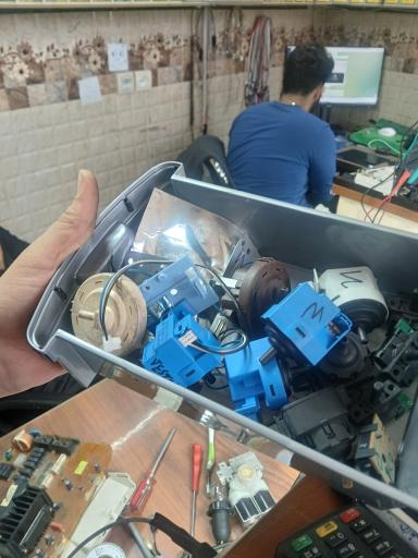 عکس خدمات فنی مهندسی نوین