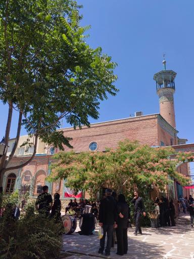 عکس مدرسه تاریخی هدایت